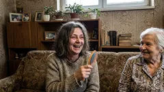 Životní historka: Dcera mi v ofíně něco našla a já radši hned změnila téma