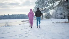 Chůze na hubnutí po padesátce: Jednoduché úpravy, které cílí na břišní tuk